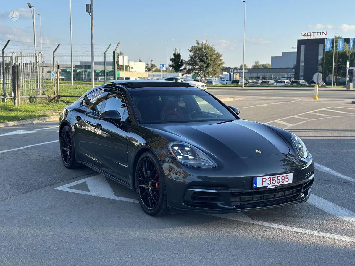 Porsche Panamera, 3.0 l., Хэтчбек