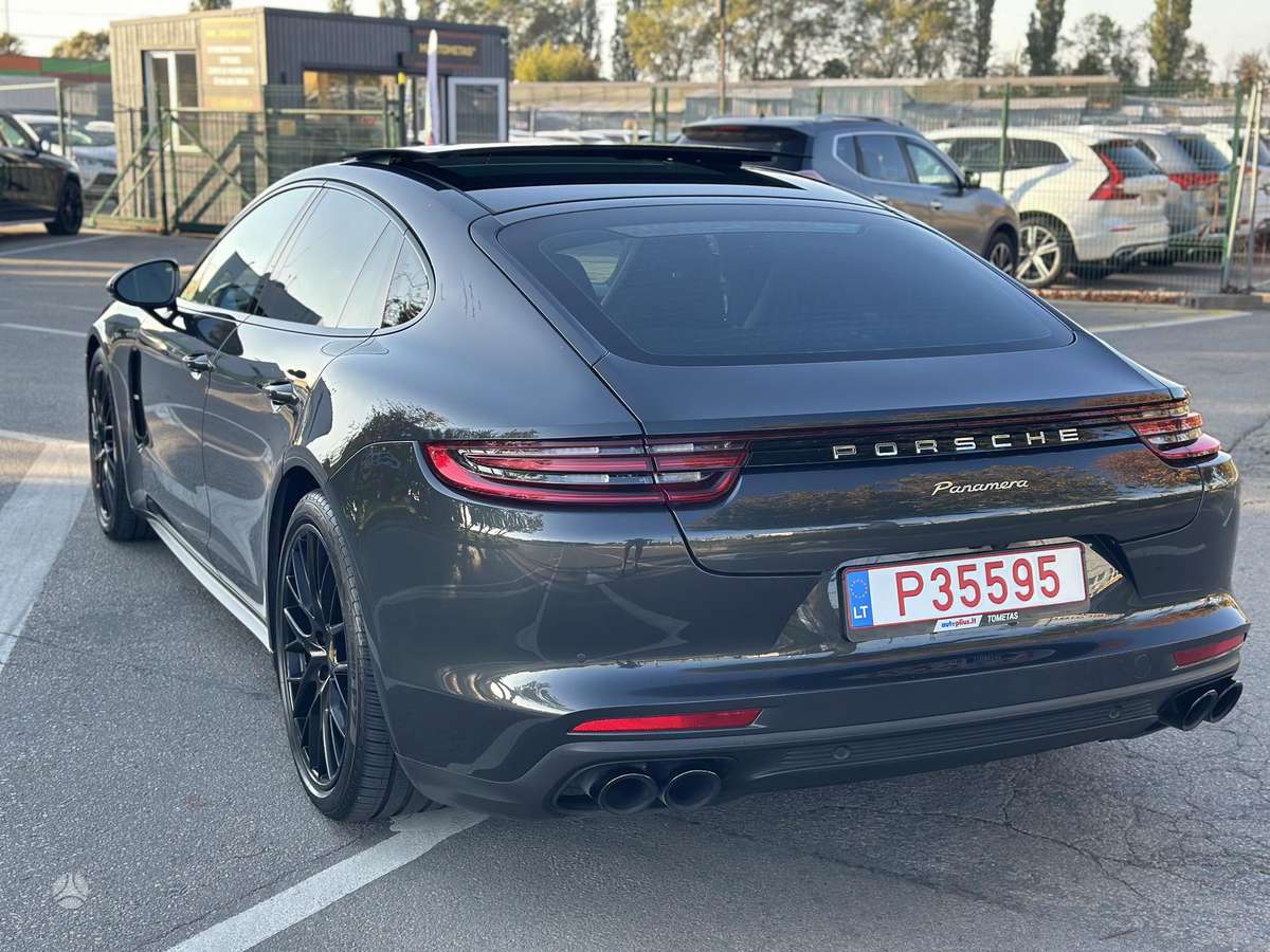 Porsche Panamera, 3.0 l., Хэтчбек