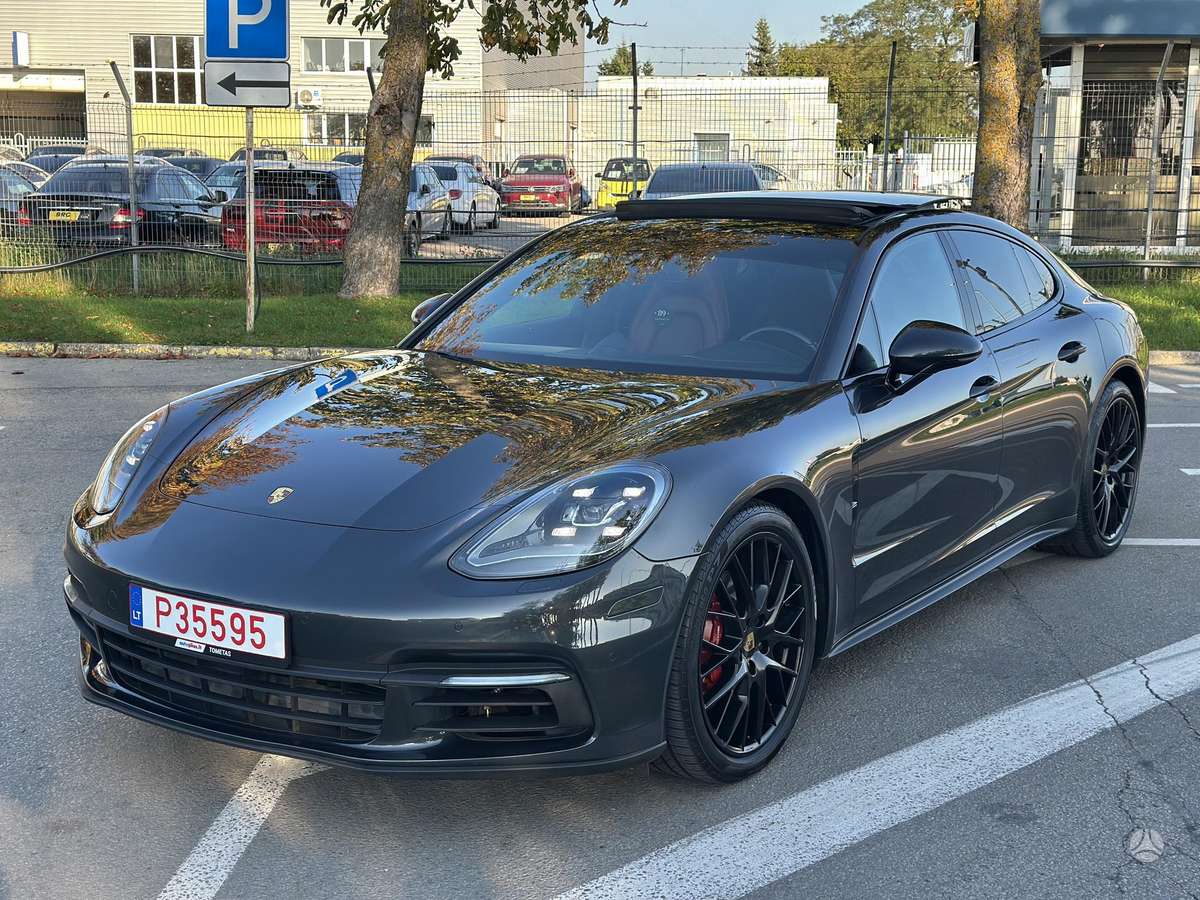 Porsche Panamera, 3.0 l., Хэтчбек
