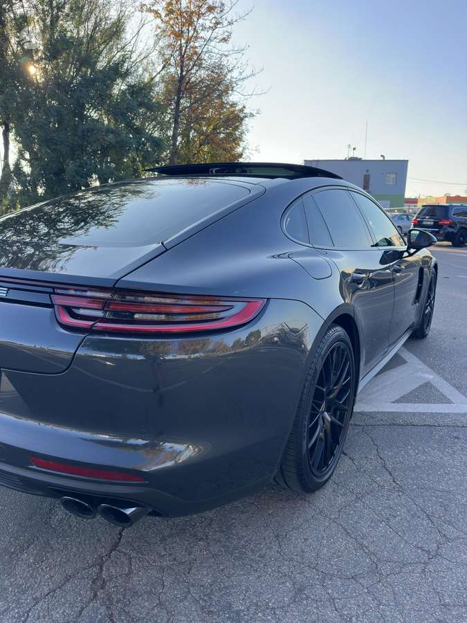 Porsche Panamera, 3.0 l., hatchback