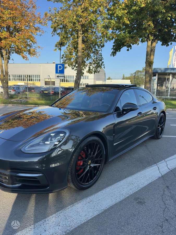 Porsche Panamera, 3.0 l., Хэтчбек