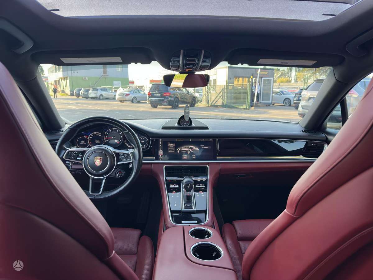 Porsche Panamera, 3.0 l., hatchback