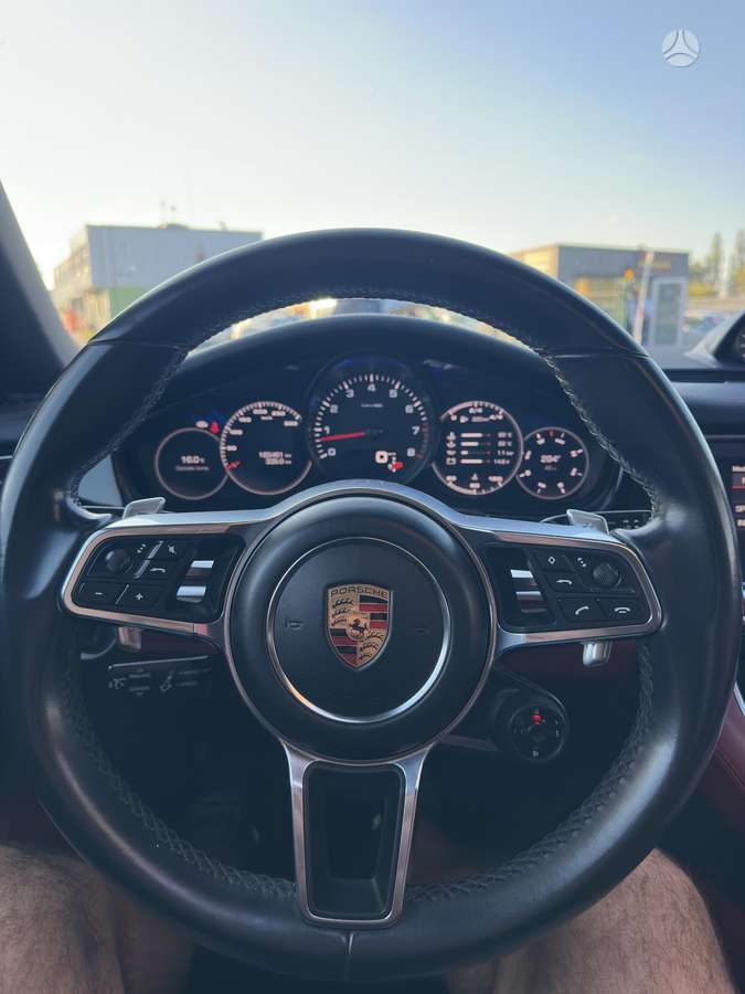 Porsche Panamera, 3.0 l., hatchback