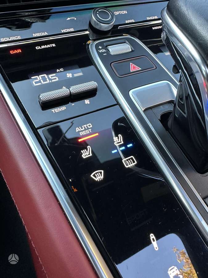 Porsche Panamera, 3.0 l., Хэтчбек