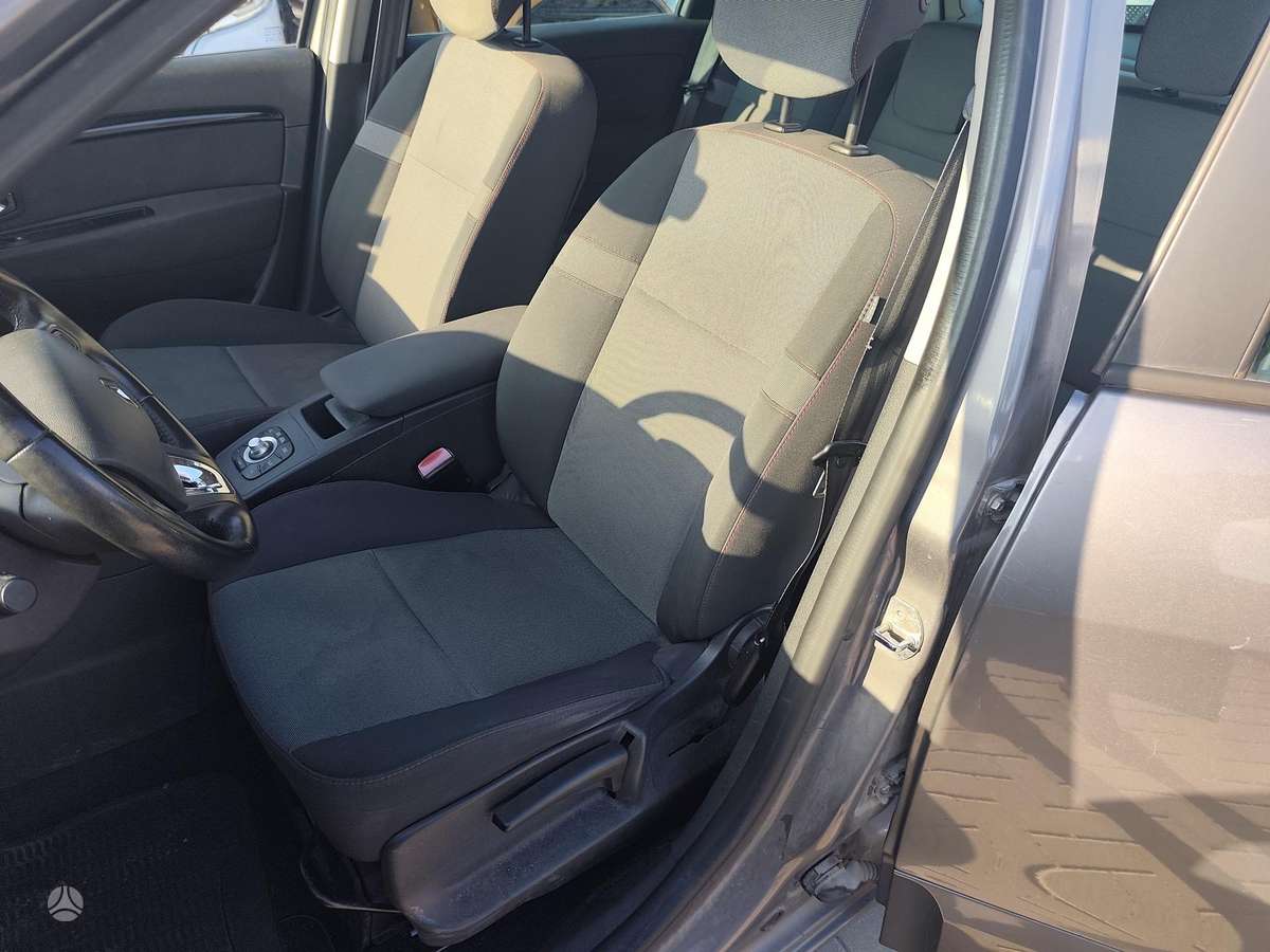 Renault Scenic, 1.5 l., Минивэн