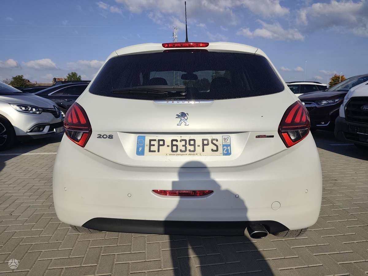 Peugeot 208, 1.2 l., Хэтчбек