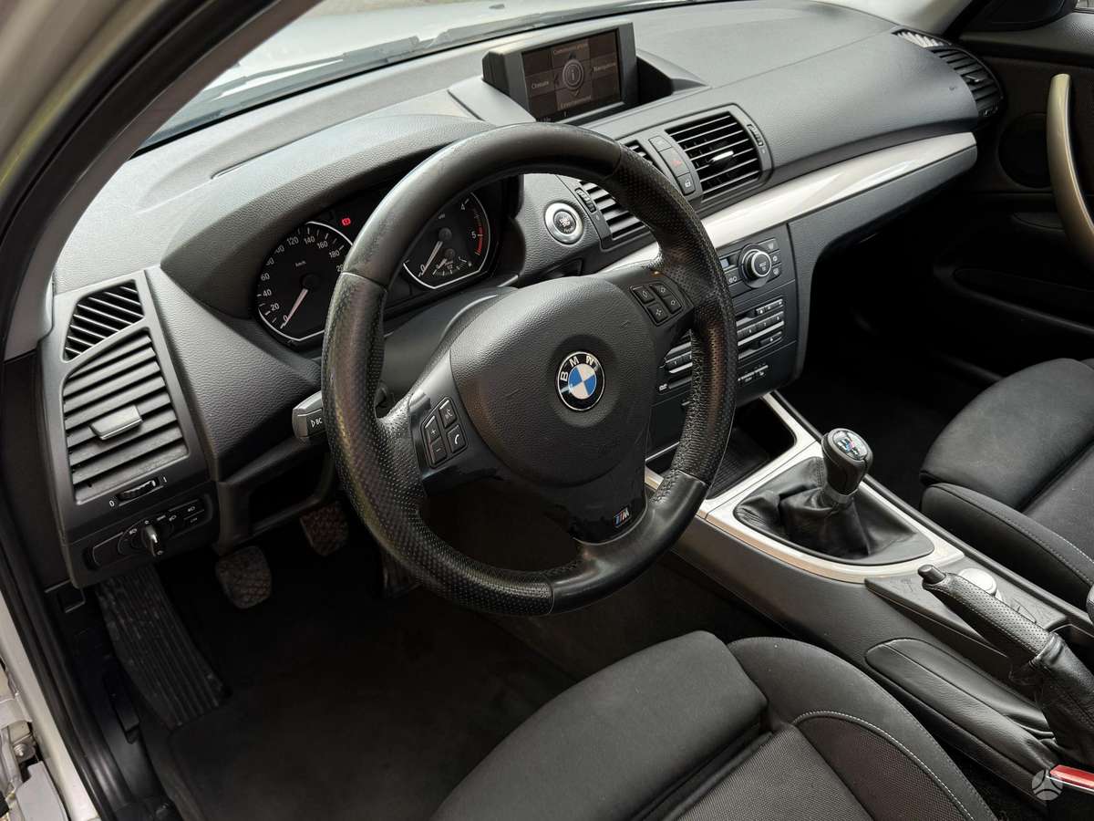 BMW 118, 2.0 l., Хэтчбек