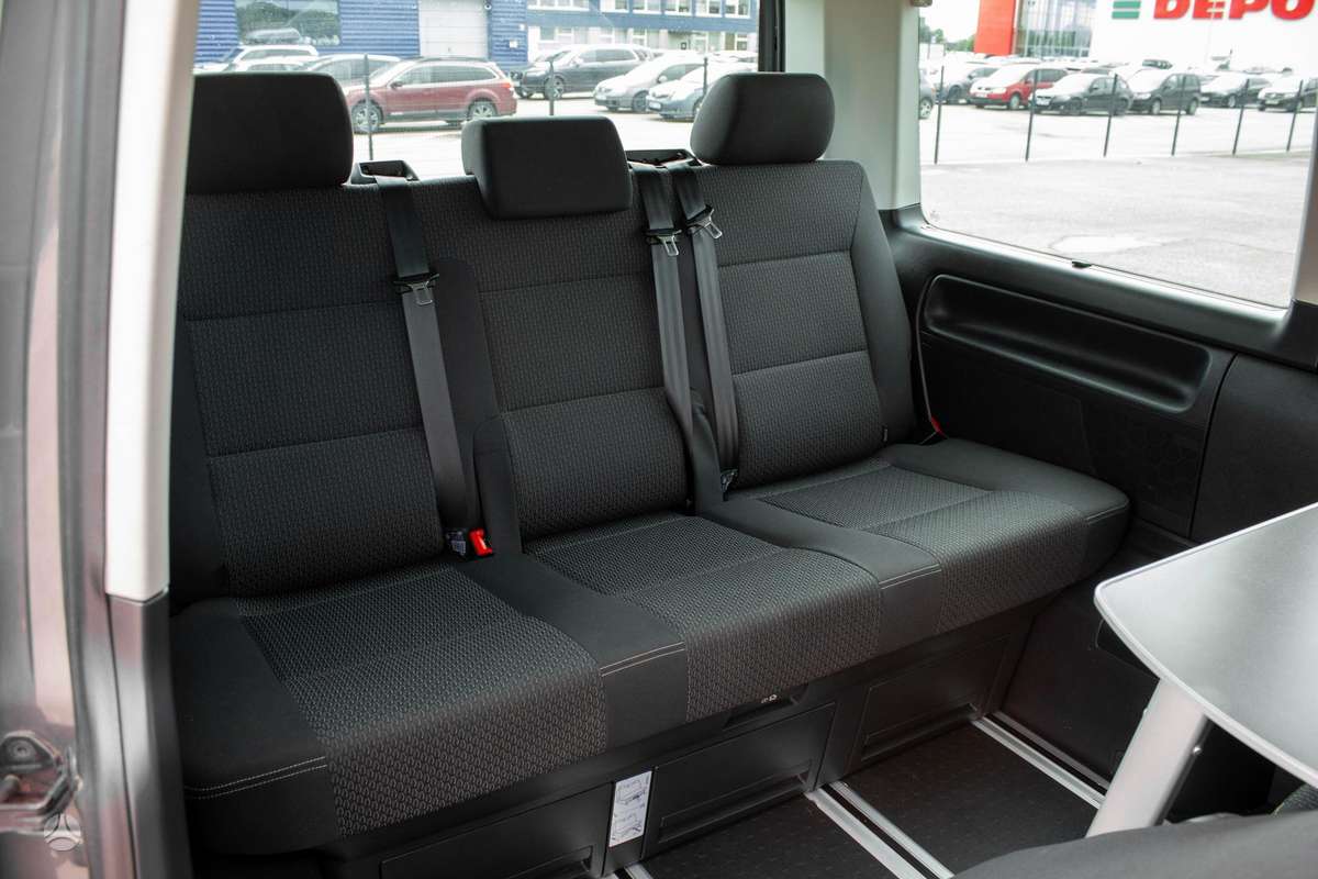 Volkswagen Multivan, 2.0 l., Минивэн
