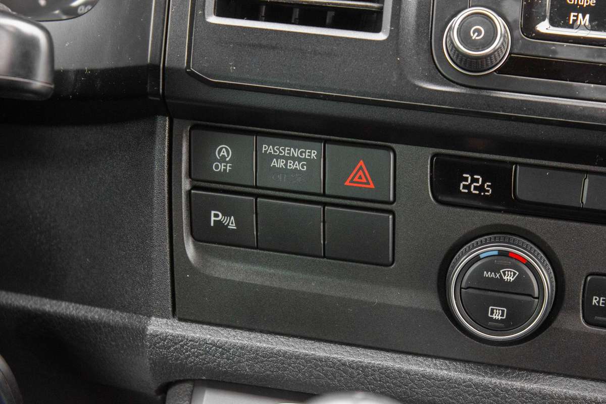 Volkswagen Multivan, 2.0 l., Минивэн