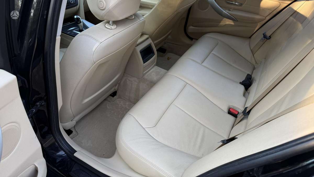 BMW 318, 2.0 l., wagon