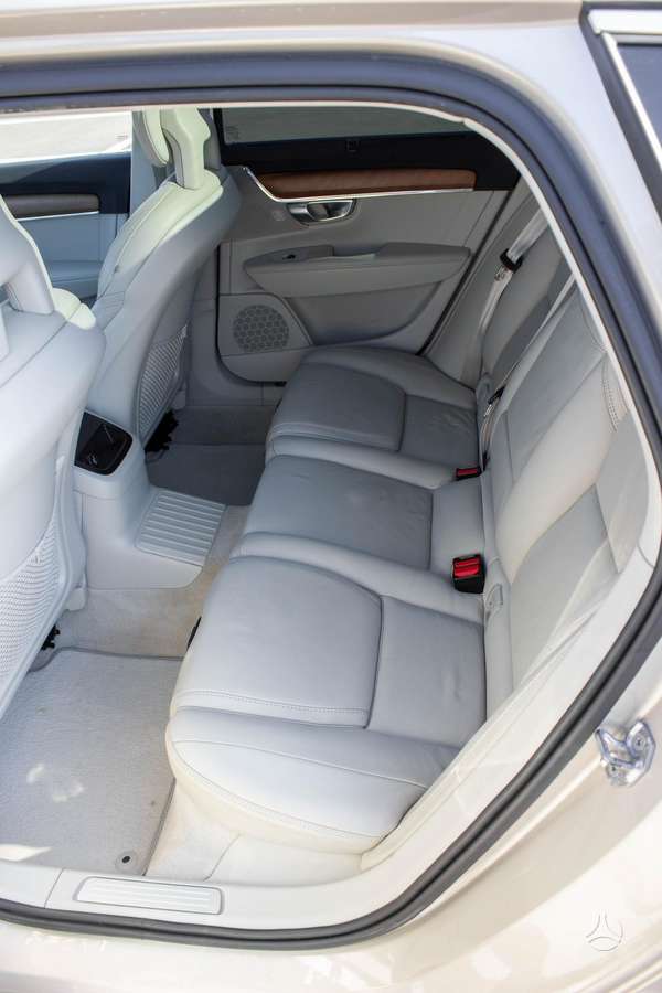 Volvo V90, 2.0 l., wagon