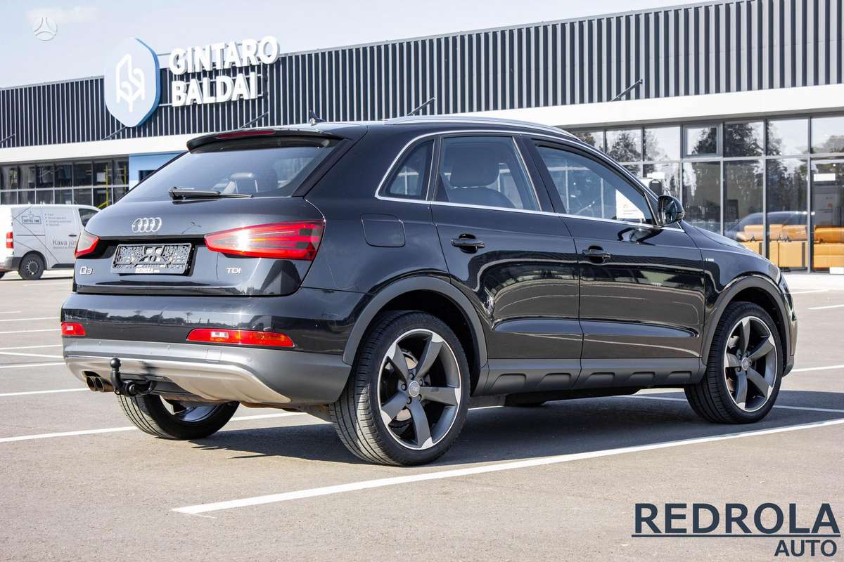 Audi Q3, 2.0 l., Внедорожник / Кроссовер