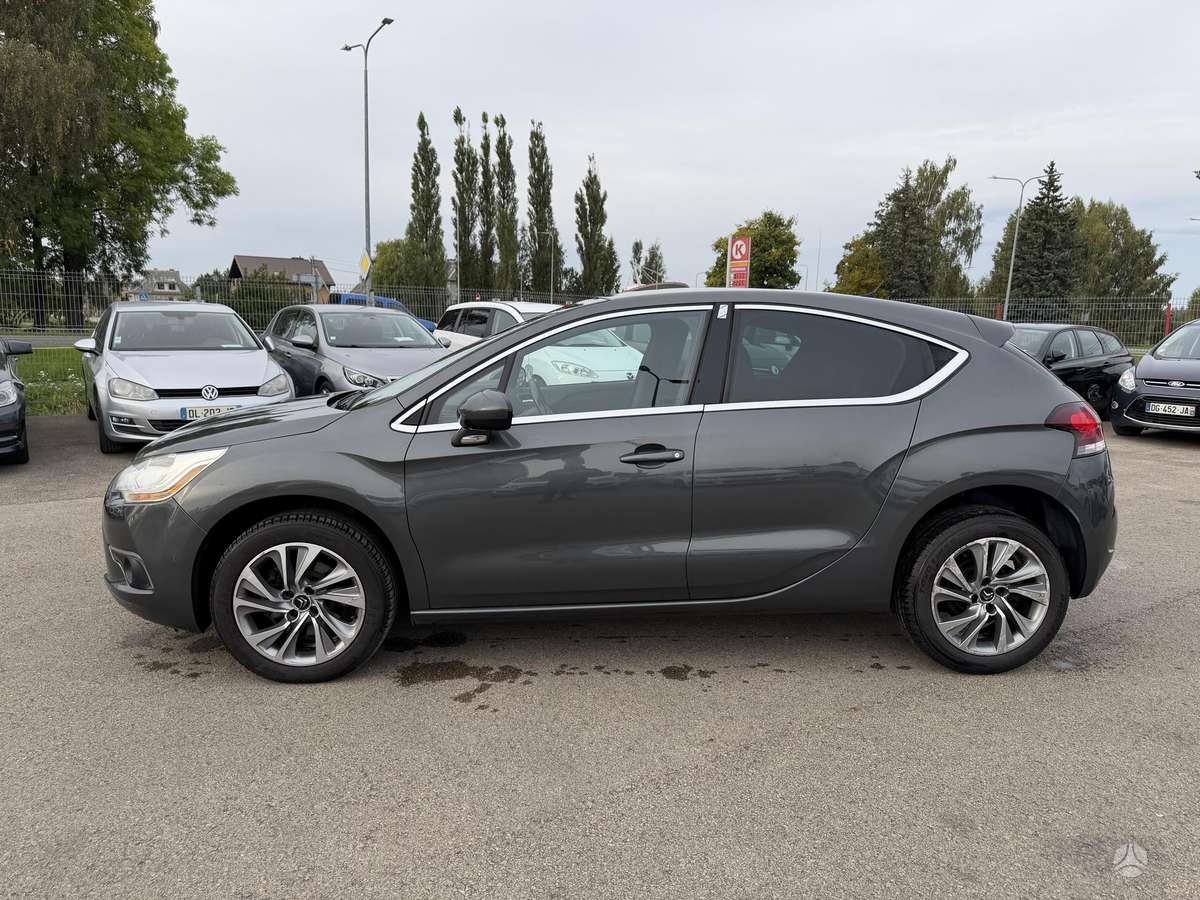 Citroen DS4, 2.0 l., Хэтчбек