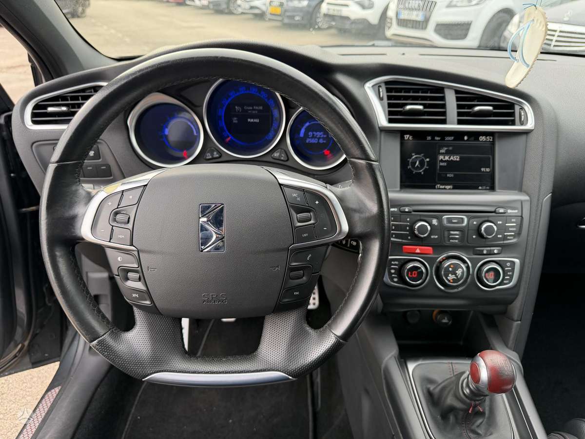 Citroen DS4, 2.0 l., Хэтчбек