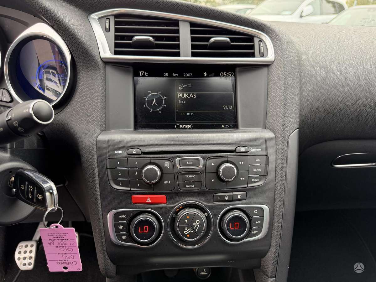 Citroen DS4, 2.0 l., hatchback