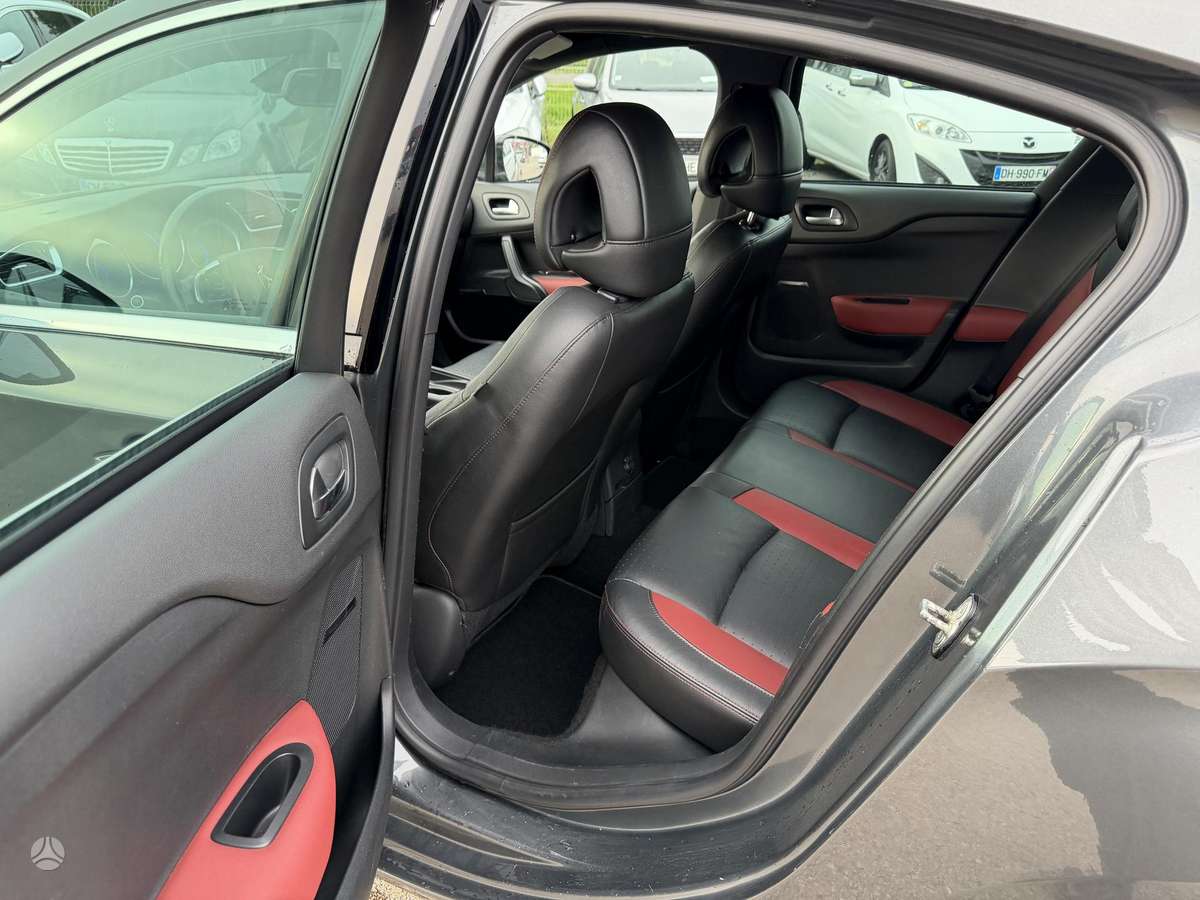 Citroen DS4, 2.0 l., Хэтчбек