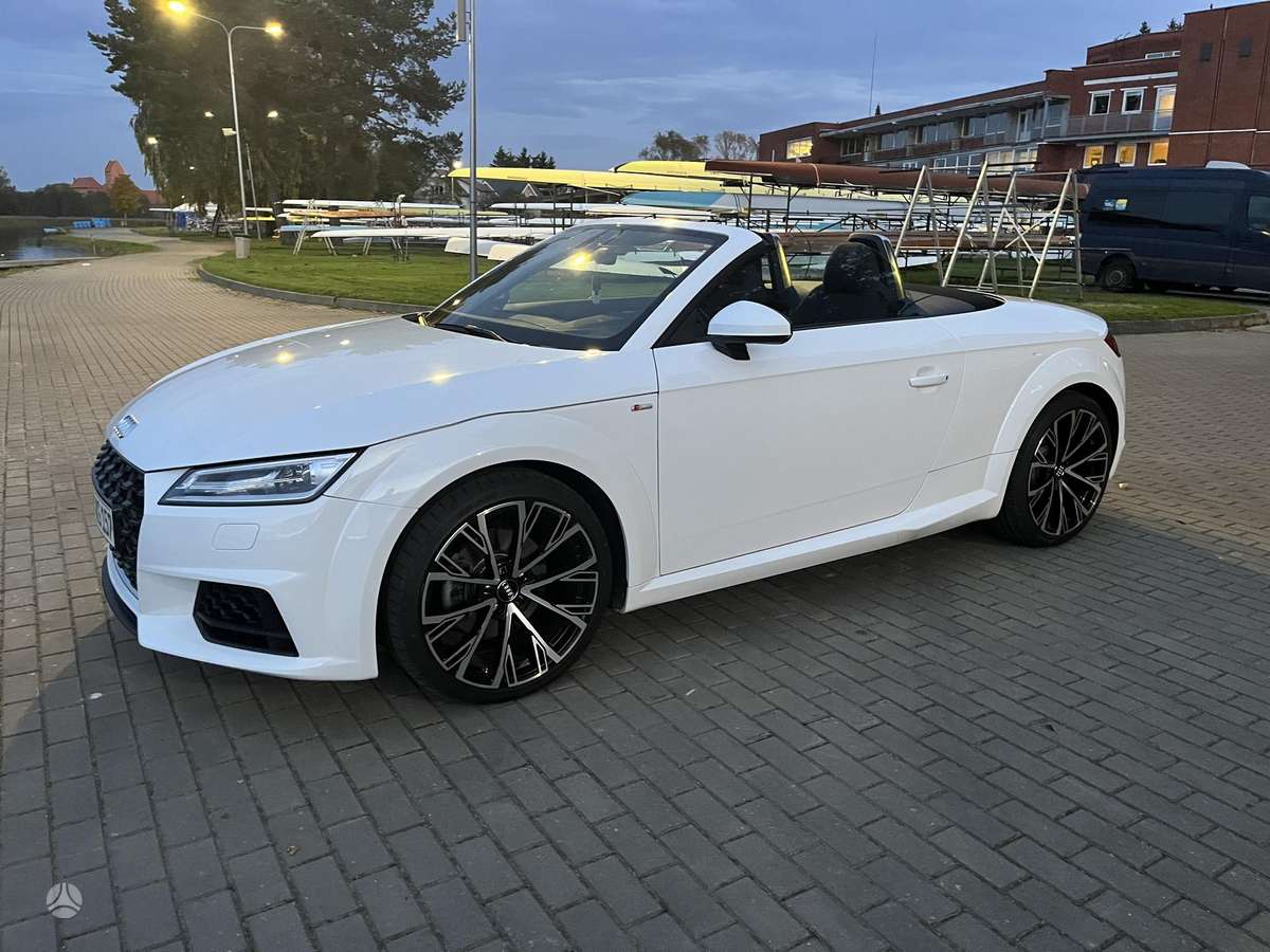 Audi TT, 2.0 l., convertible