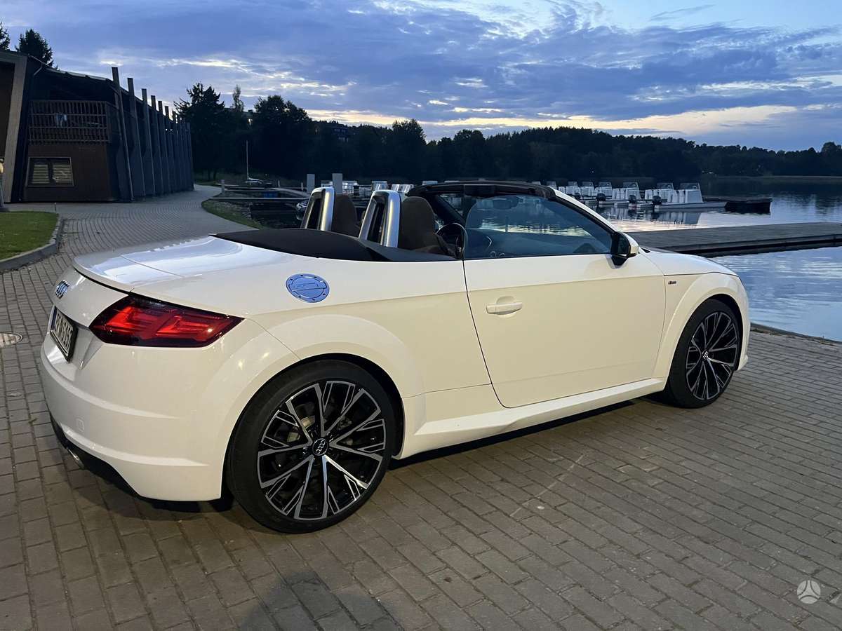 Audi TT, 2.0 l., convertible