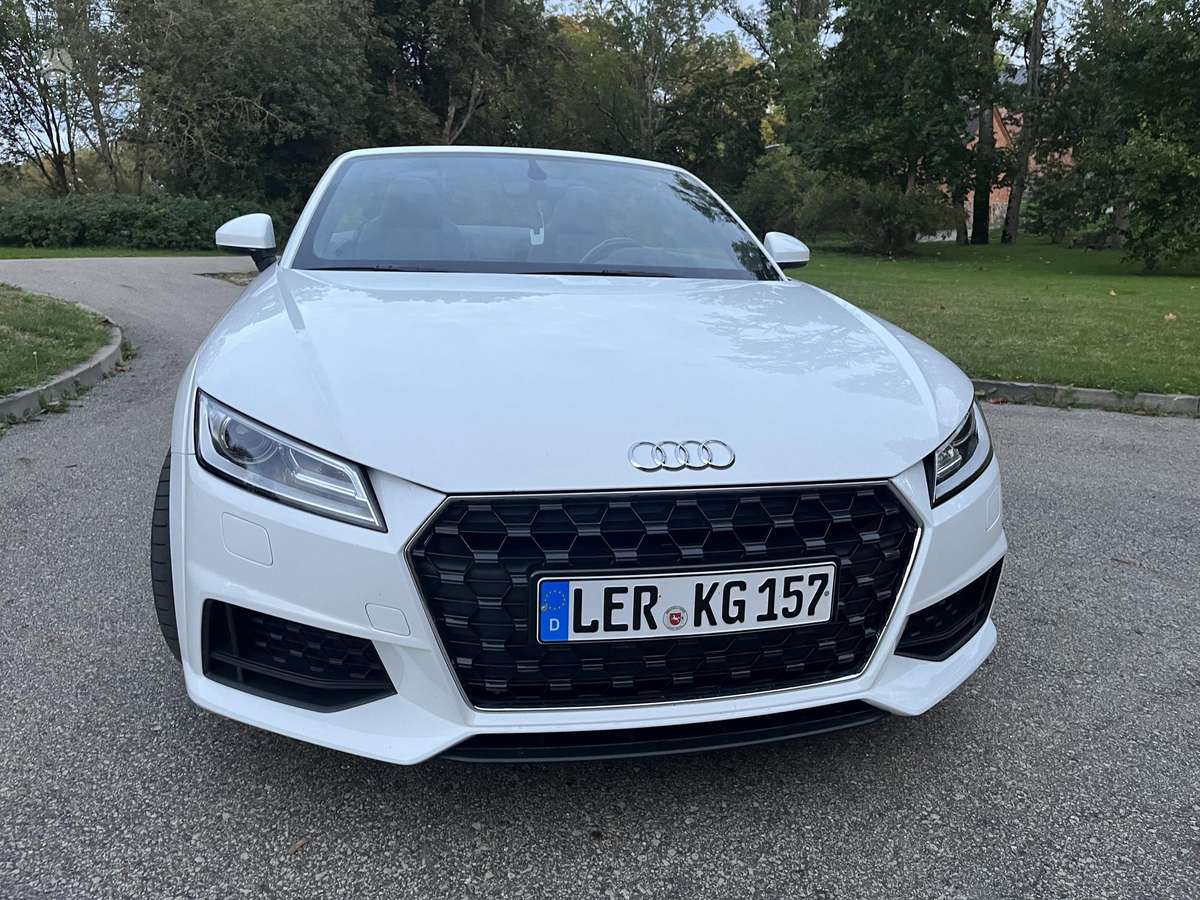 Audi TT, 2.0 l., convertible