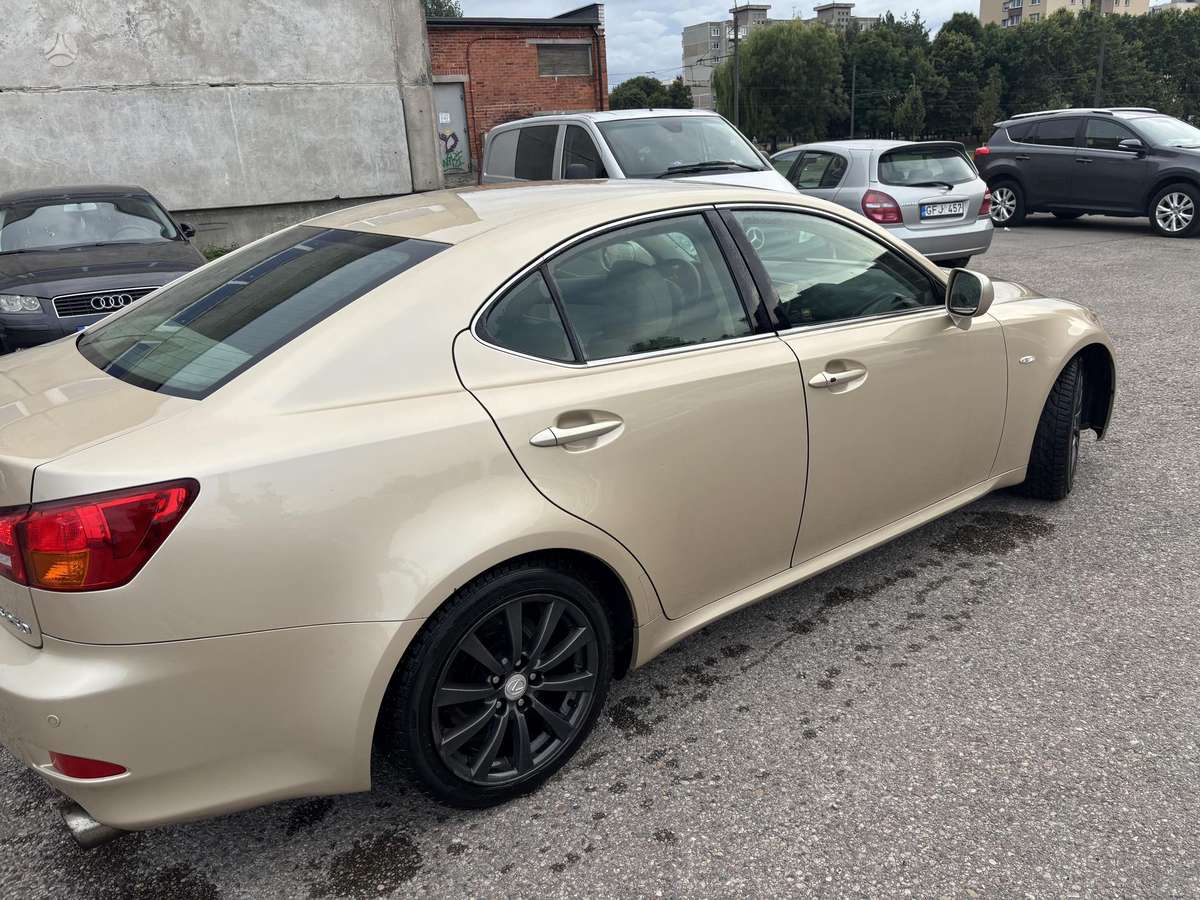 Lexus IS 250, 2.5 l., Седан