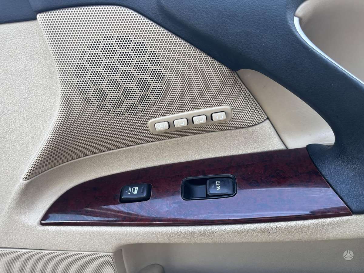 Lexus IS 250, 2.5 l., Седан