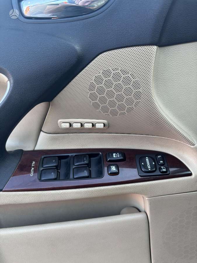 Lexus IS 250, 2.5 l., Седан