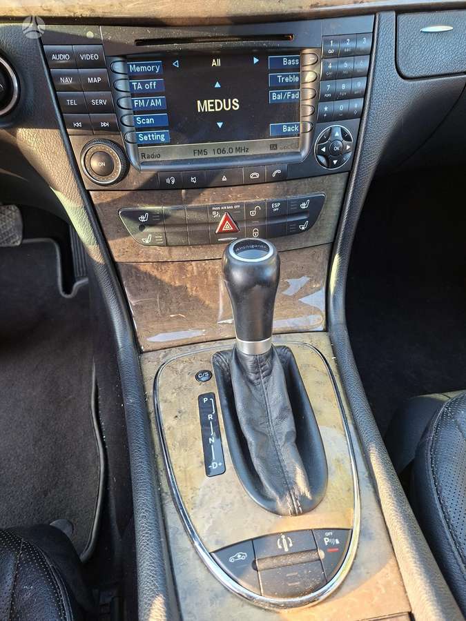 Mercedes-Benz E320, 3.0 l., wagon