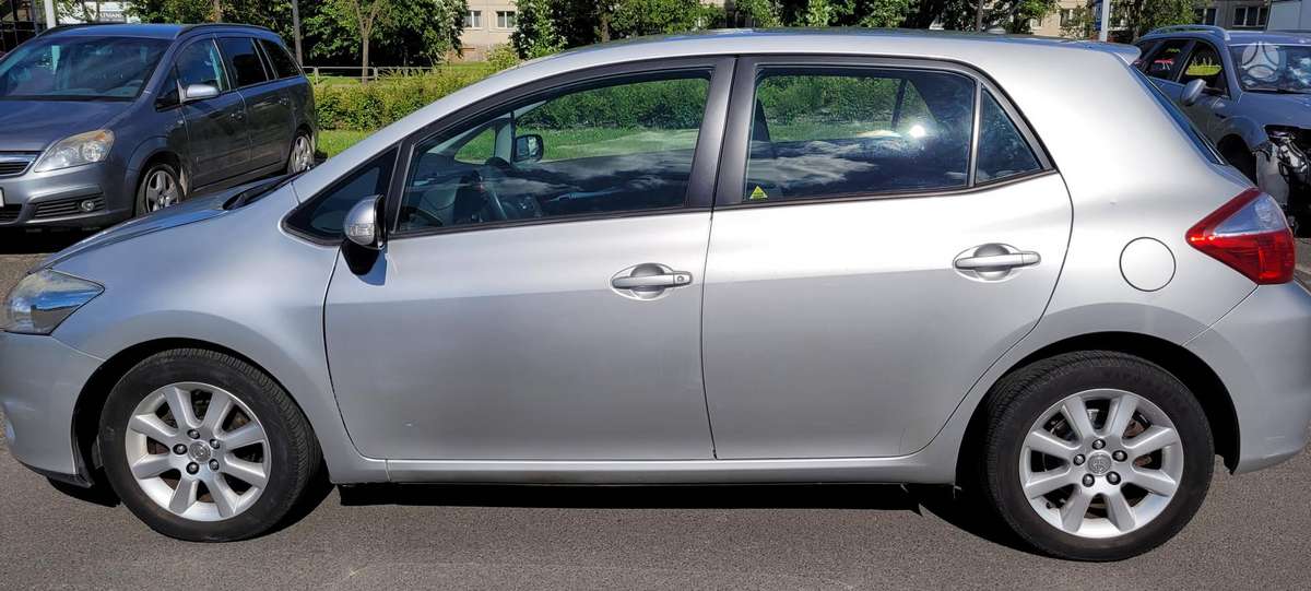 Toyota Auris, 1.4 l., hatchback