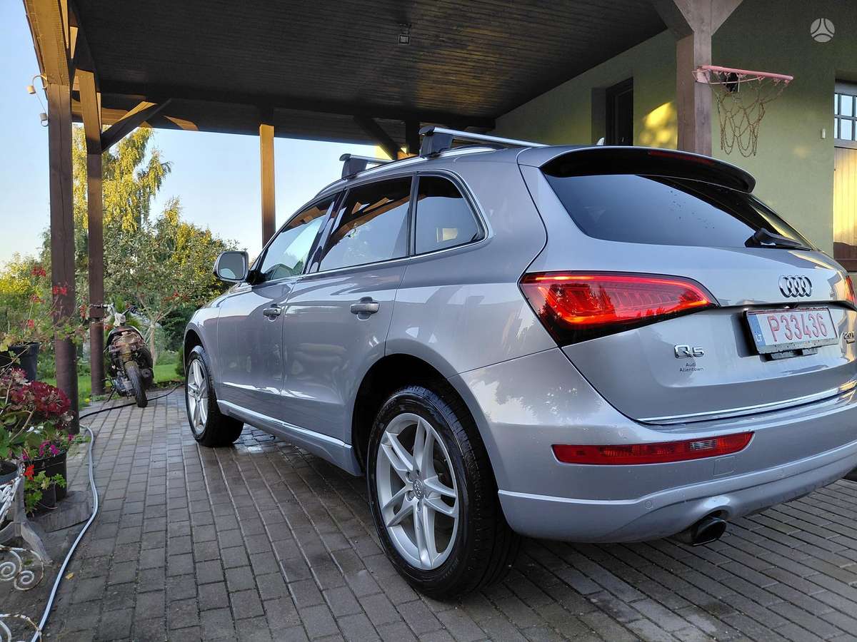 Audi Q5, 2.0 l., Внедорожник / Кроссовер