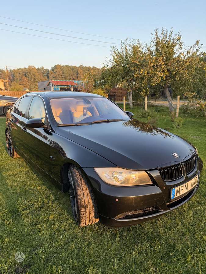 BMW 325, 2.5 l., Седан