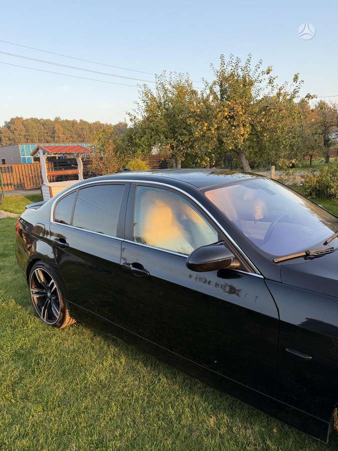 BMW 325, 2.5 l., Седан