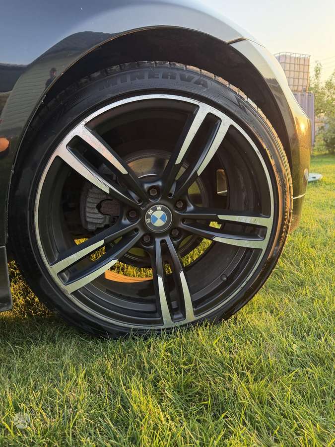 BMW 325, 2.5 l., Седан