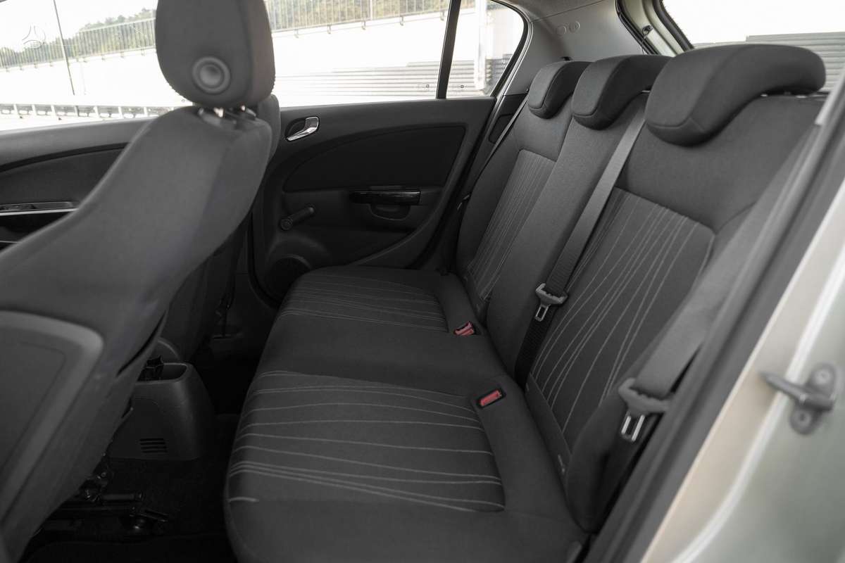Opel Corsa, 1.2 l., Хэтчбек