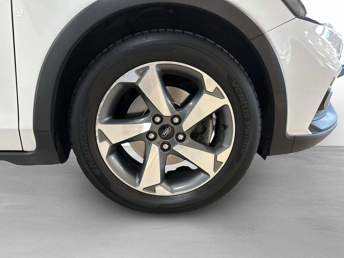 Ford Focus, 1.0 l., hatchback