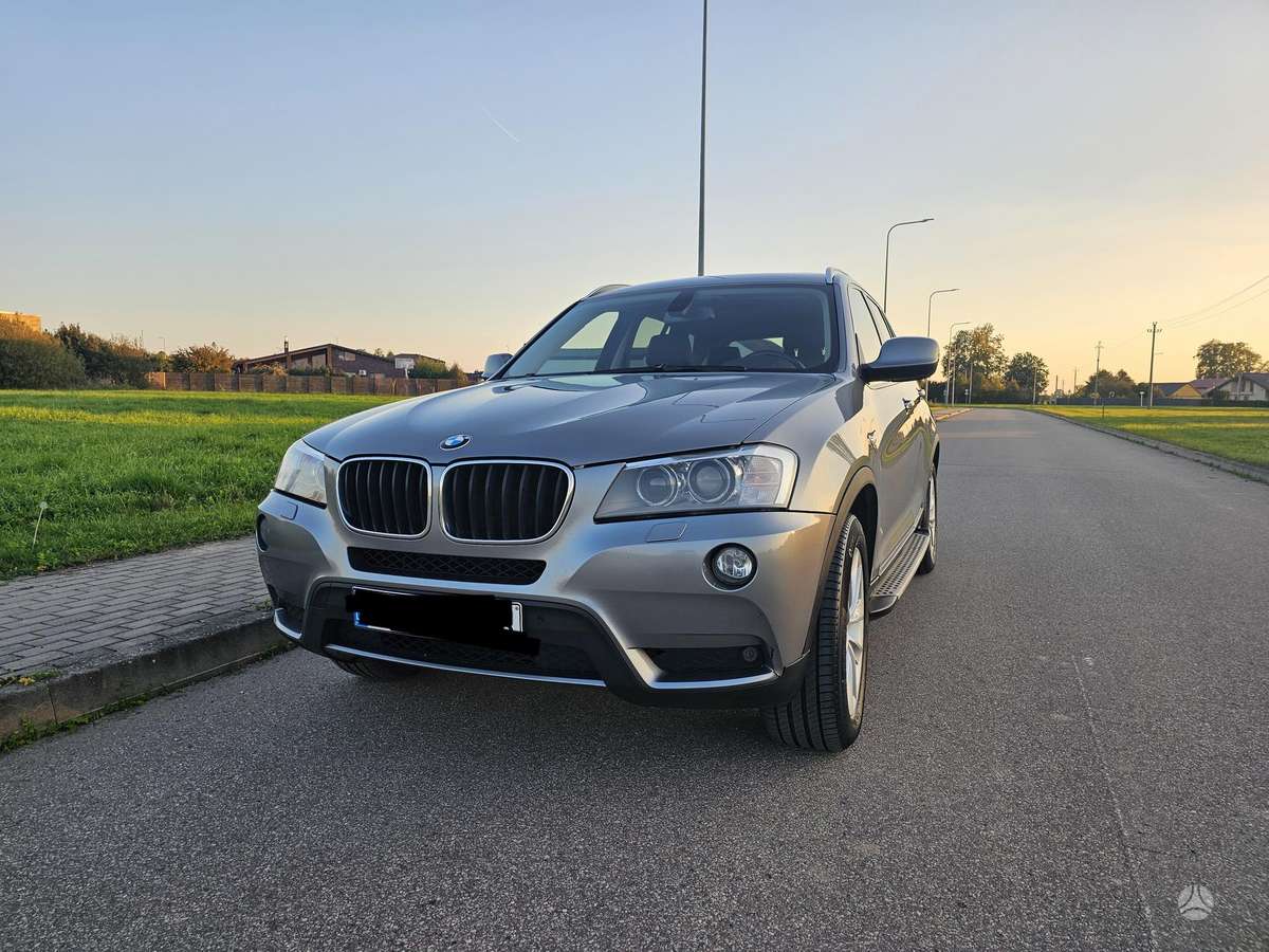 BMW X3, 2.0 l., hatchback
