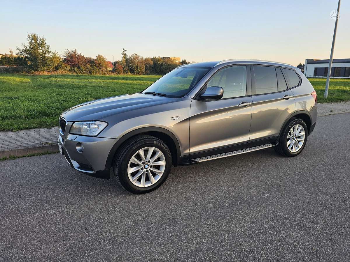 BMW X3, 2.0 l., hatchback