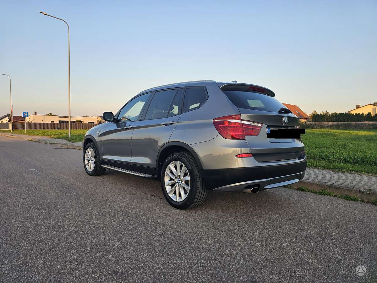 BMW X3, 2.0 l., hatchback