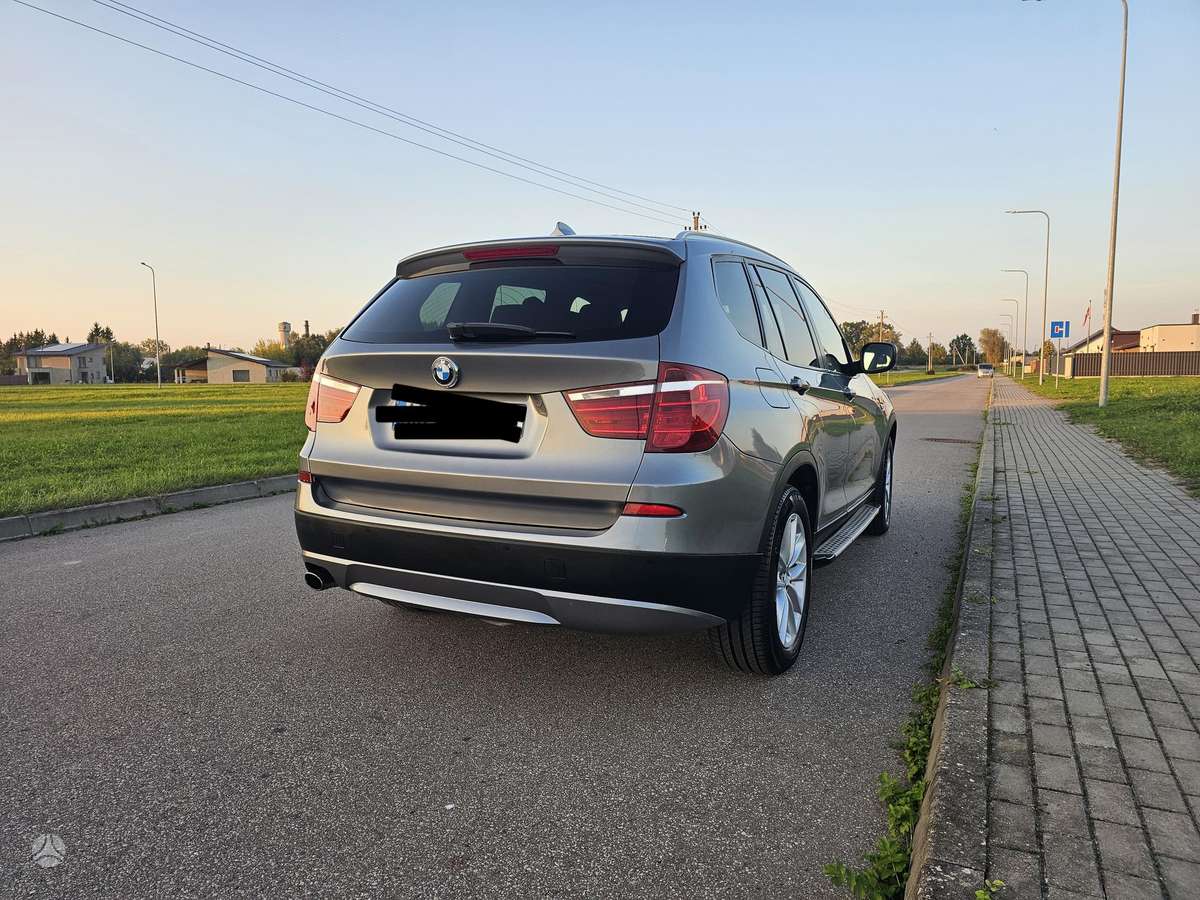 BMW X3, 2.0 l., hatchback