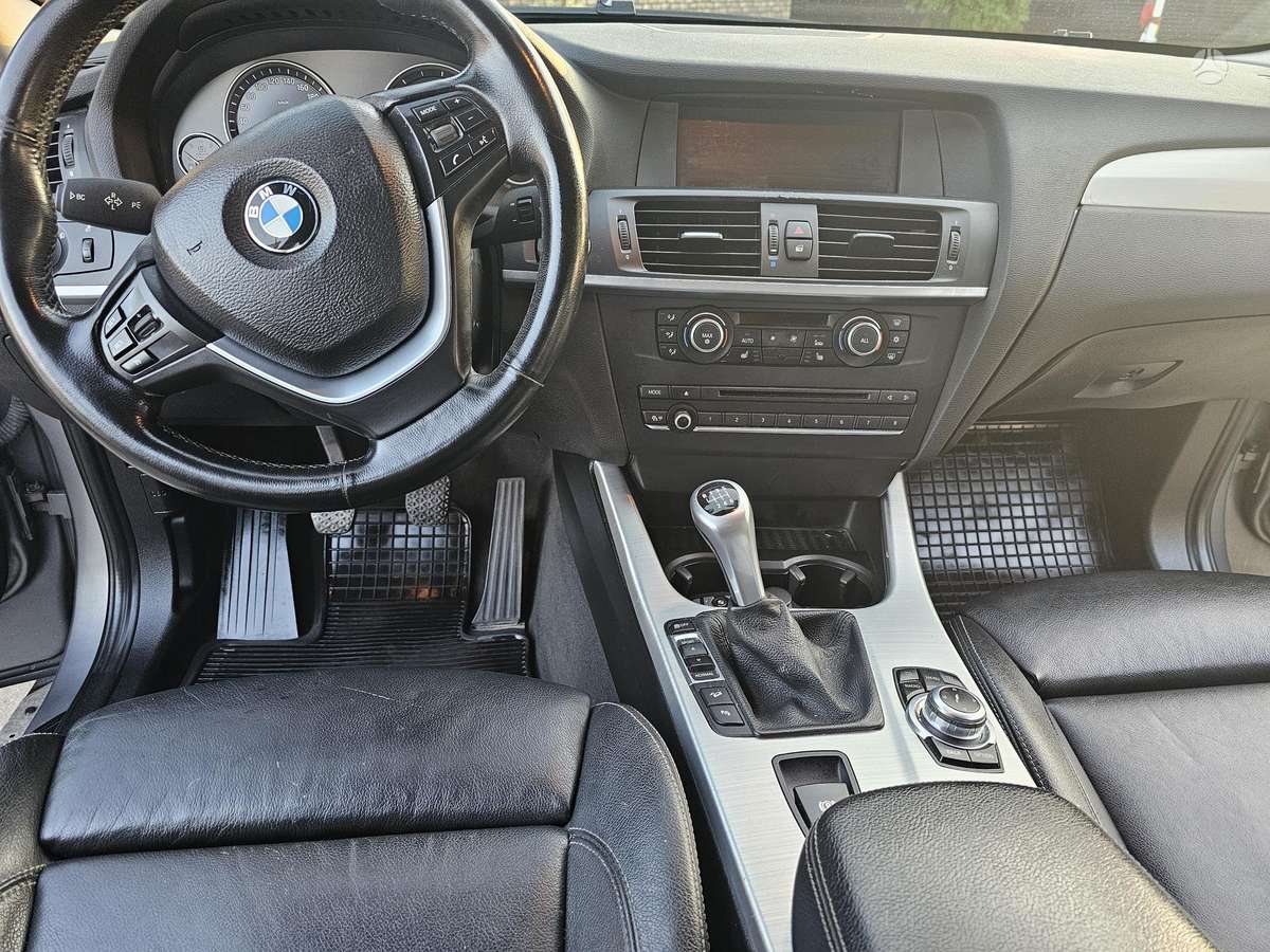 BMW X3, 2.0 l., hatchback