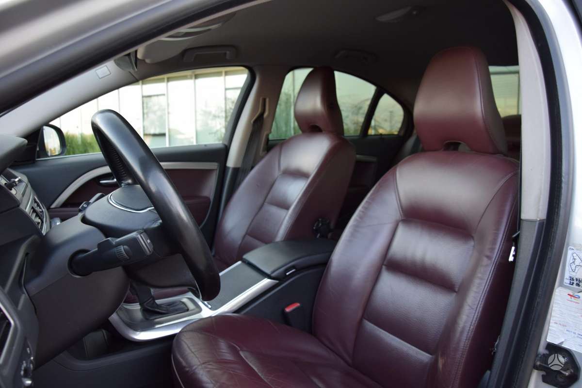 Volvo S80, 2.0 l., Седан