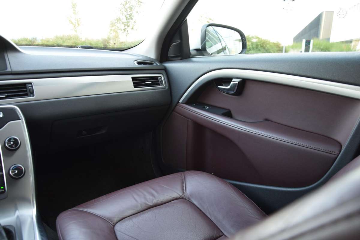 Volvo S80, 2.0 l., Седан