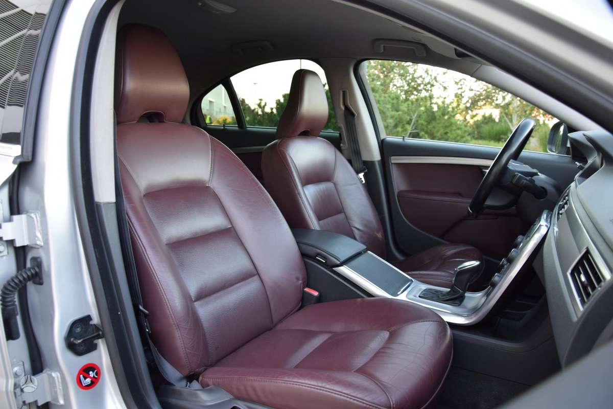 Volvo S80, 2.0 l., Седан