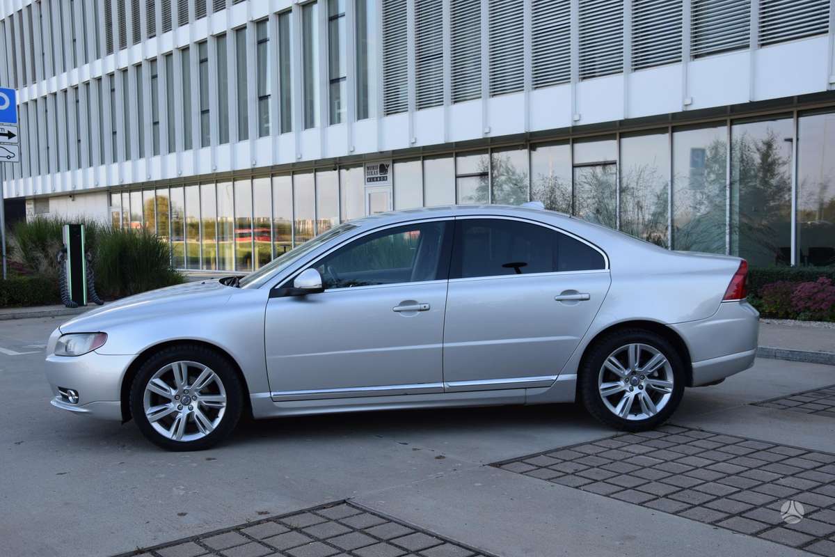 Volvo S80, 2.0 l., Седан