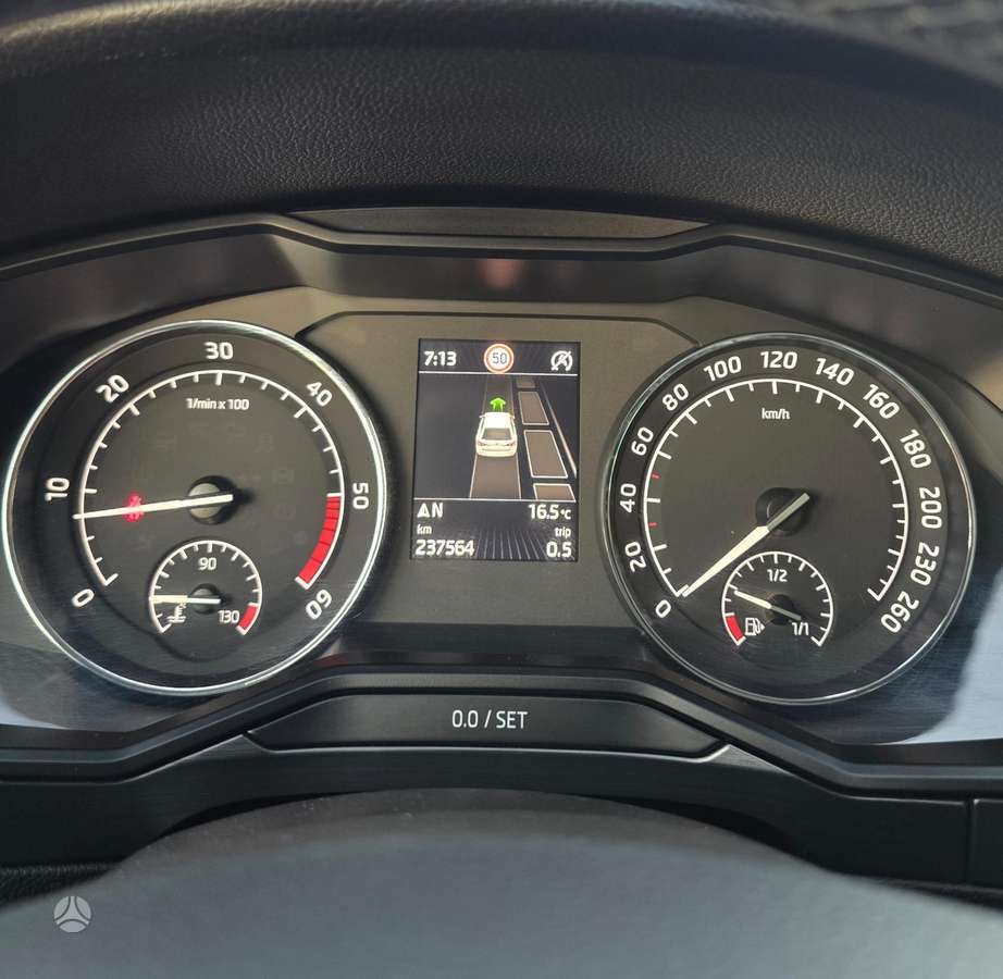 Skoda Superb, 1.6 l., Универсал
