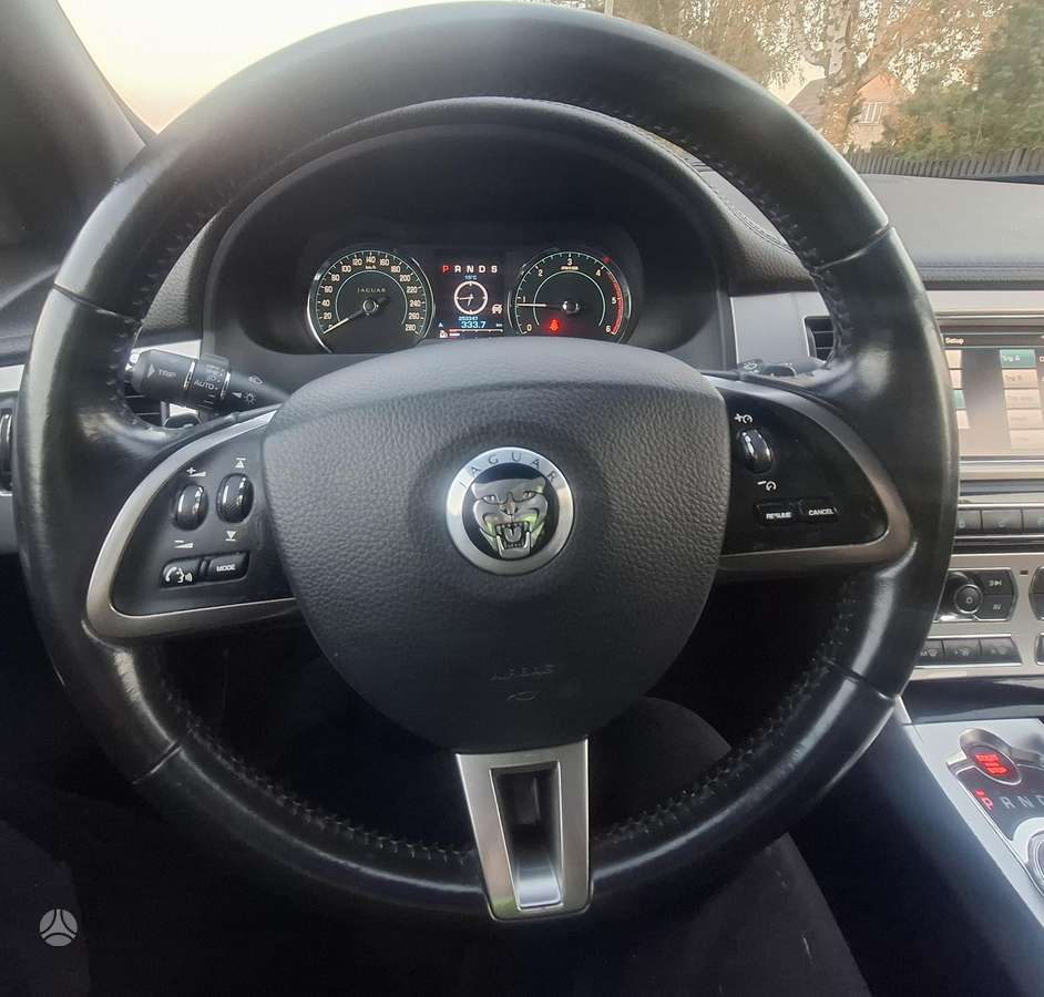 Jaguar XF, 3.0 l., Седан