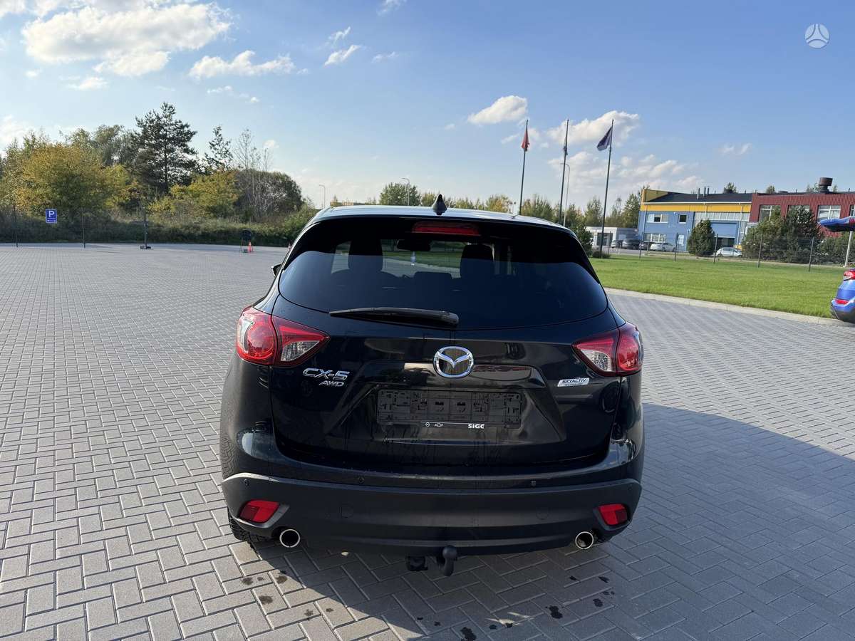 Mazda CX-5, 2.2 l., off-road / crossover