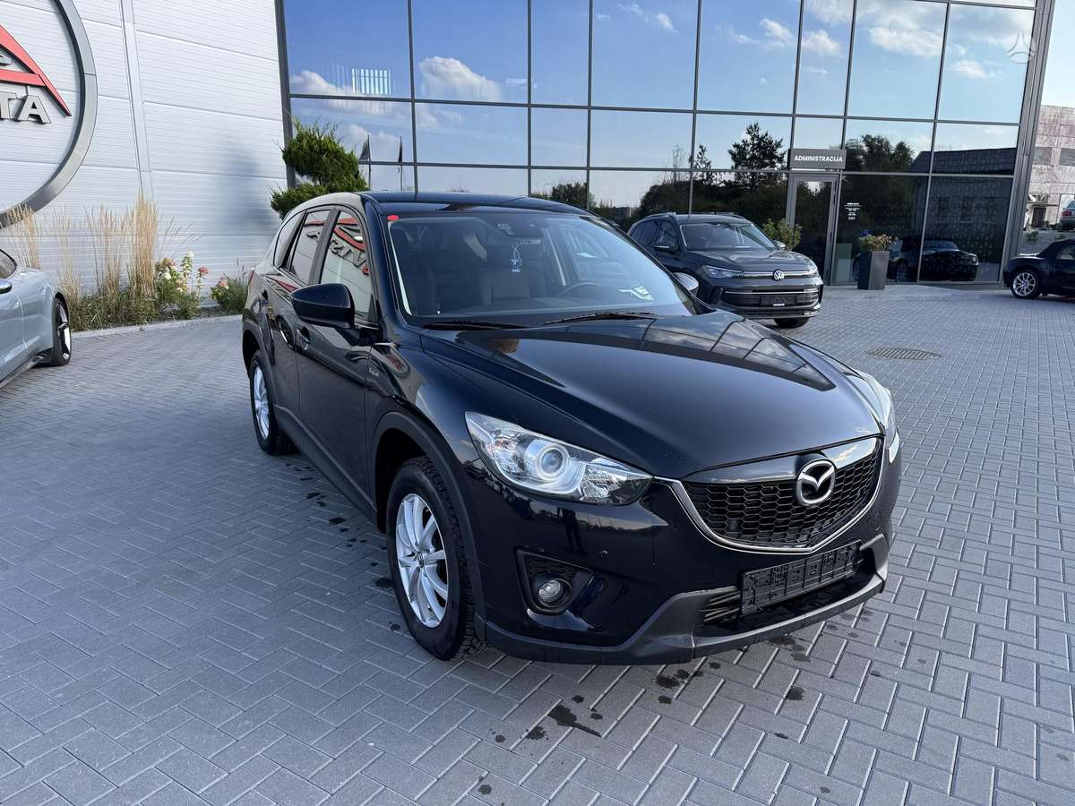 Mazda CX-5, 2.2 l., off-road / crossover