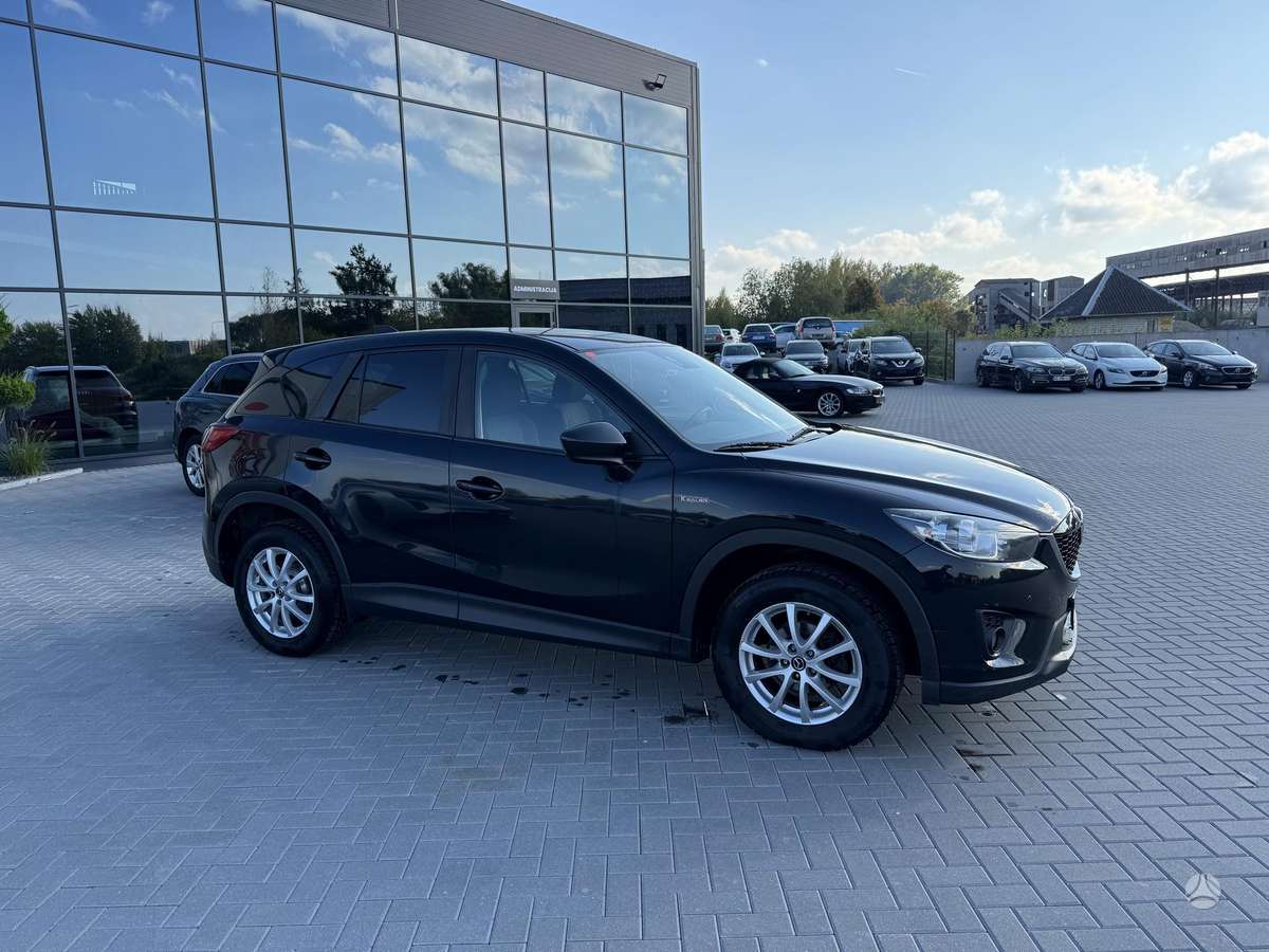 Mazda CX-5, 2.2 l., off-road / crossover