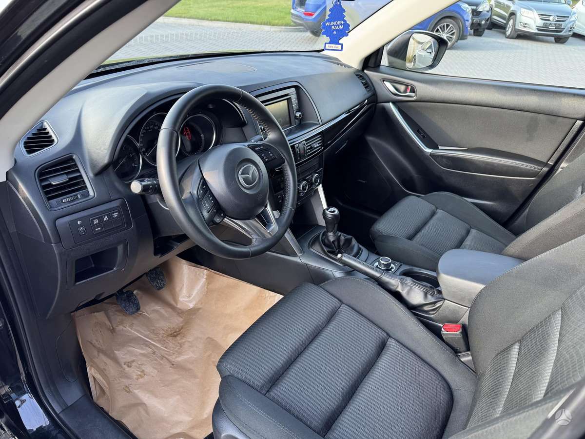 Mazda CX-5, 2.2 l., off-road / crossover