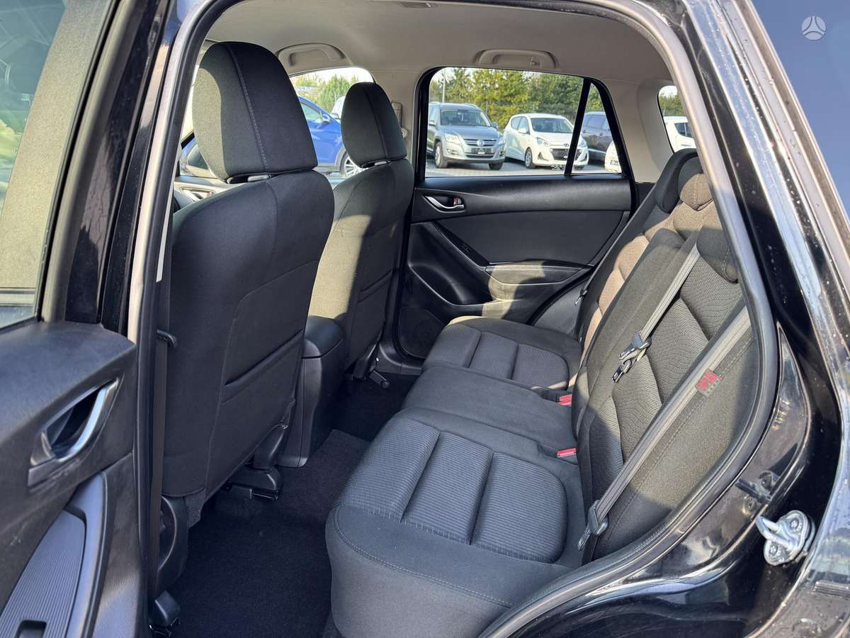 Mazda CX-5, 2.2 l., off-road / crossover